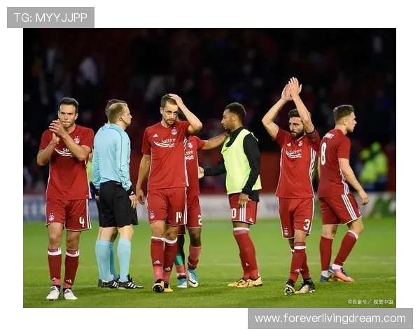 洛卡特利助力球队战术全面升级,攻防衔接表现稳健增强竞争力 洛卡特利助力球队战术全面升级,攻防衔接表现稳健增强竞争力