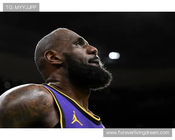 乔丹关键时刻持球单打效率显著高于詹姆斯，奠定冠军基石